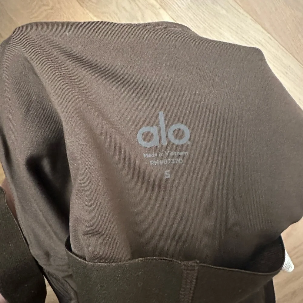 Alo corset bra and leggings in espresso